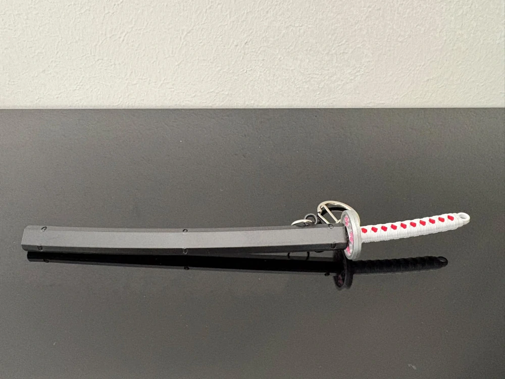 Mini Katana – Černá s bílou rukojetí